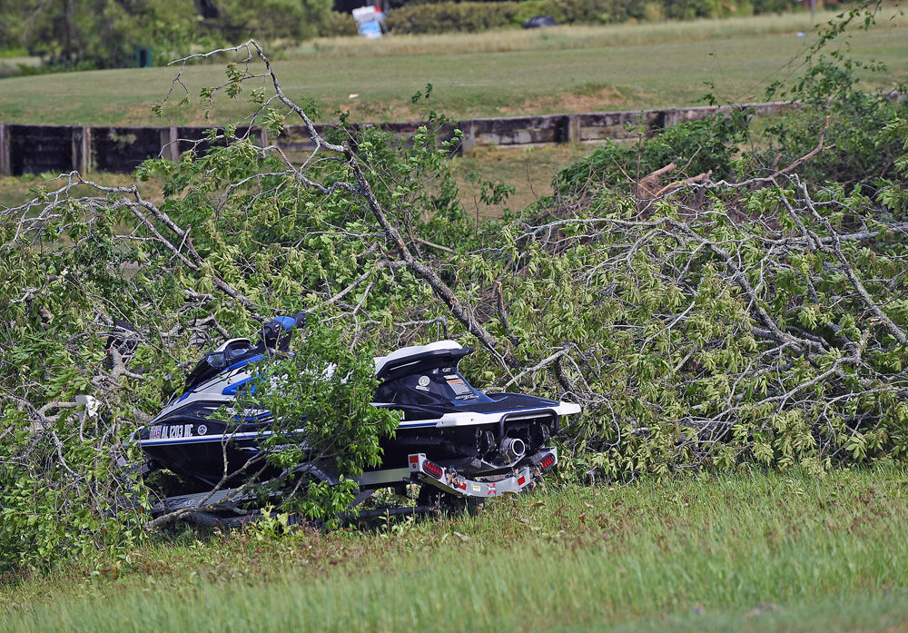 Tornado damages Eufaula
